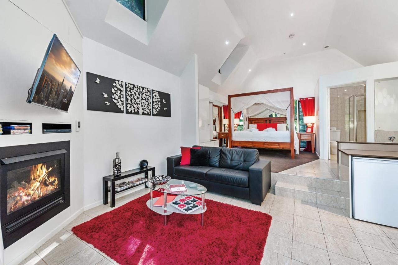 Chalet On Gallery Walk - King Bed, Spa, Fireplace, Wifi & Netflix, Linger A While Mount Tamborine Luaran gambar