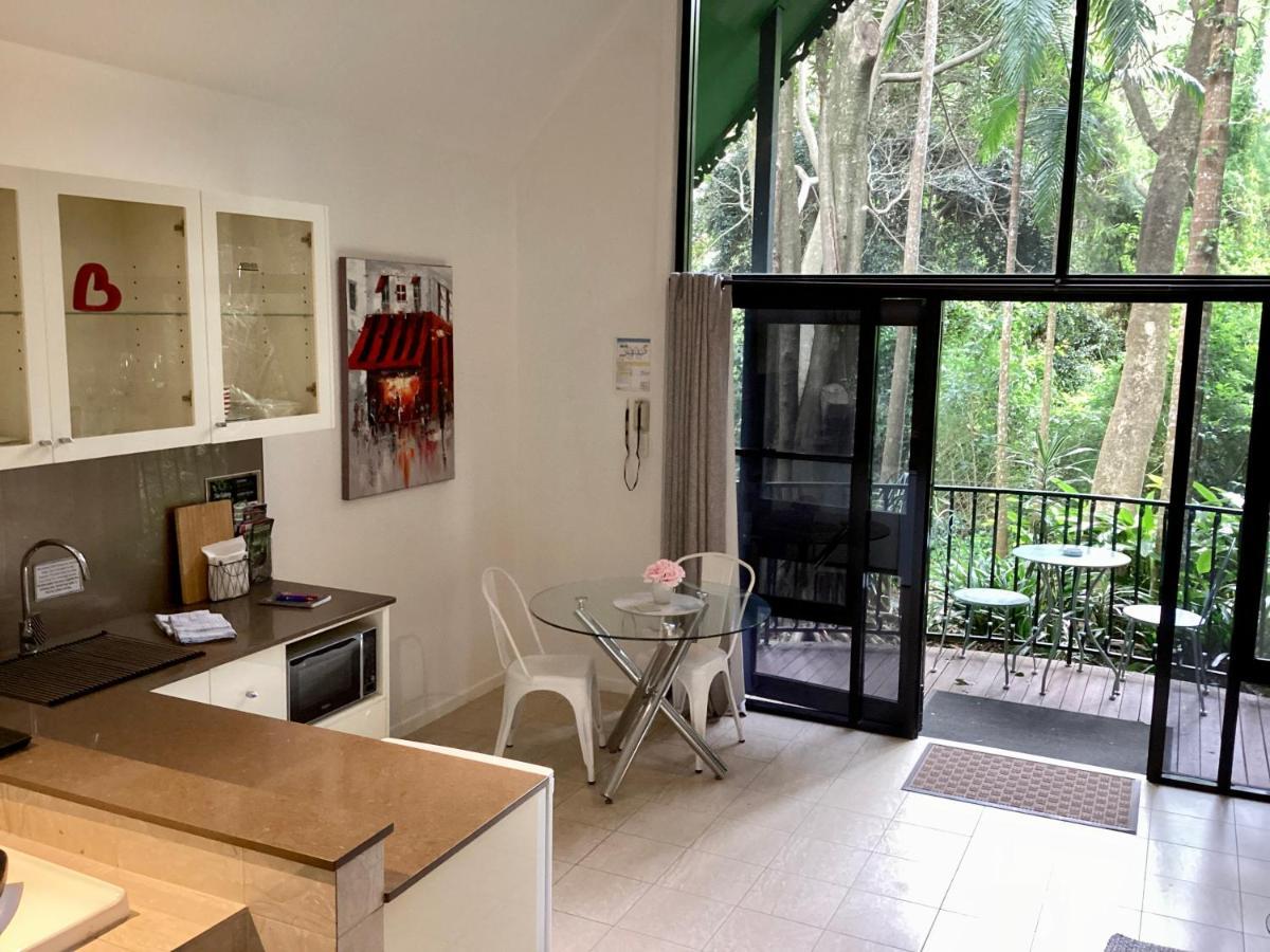 Chalet On Gallery Walk - King Bed, Spa, Fireplace, Wifi & Netflix, Linger A While Mount Tamborine Luaran gambar